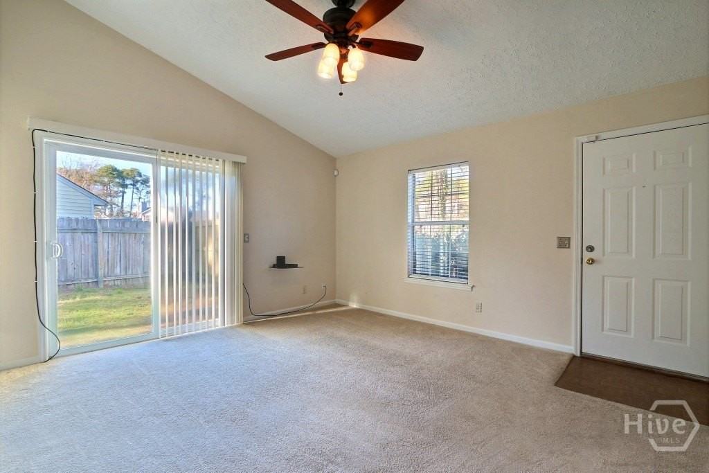 307 Mapmaker Ln - Photo 4 of 26