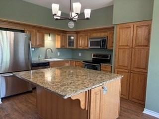 2027 Balmoral Dr - Photo 4 of 19