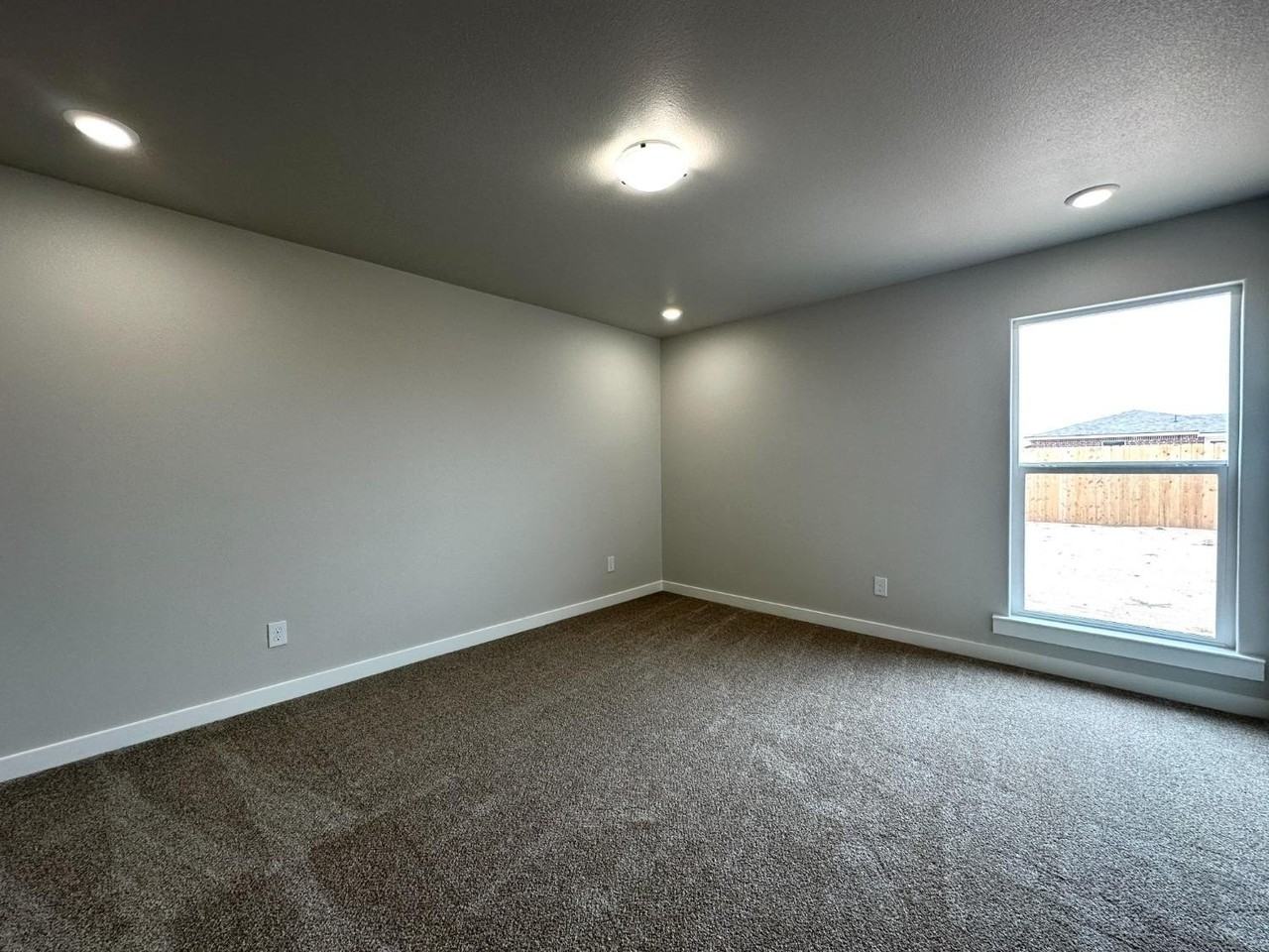5513 Rice St - Photo 7 of 11