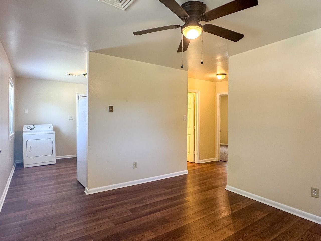 708 Crestline Blvd - Photo 3 of 20