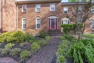 236 Chippendale Cir #236 - Photo 1 of 1