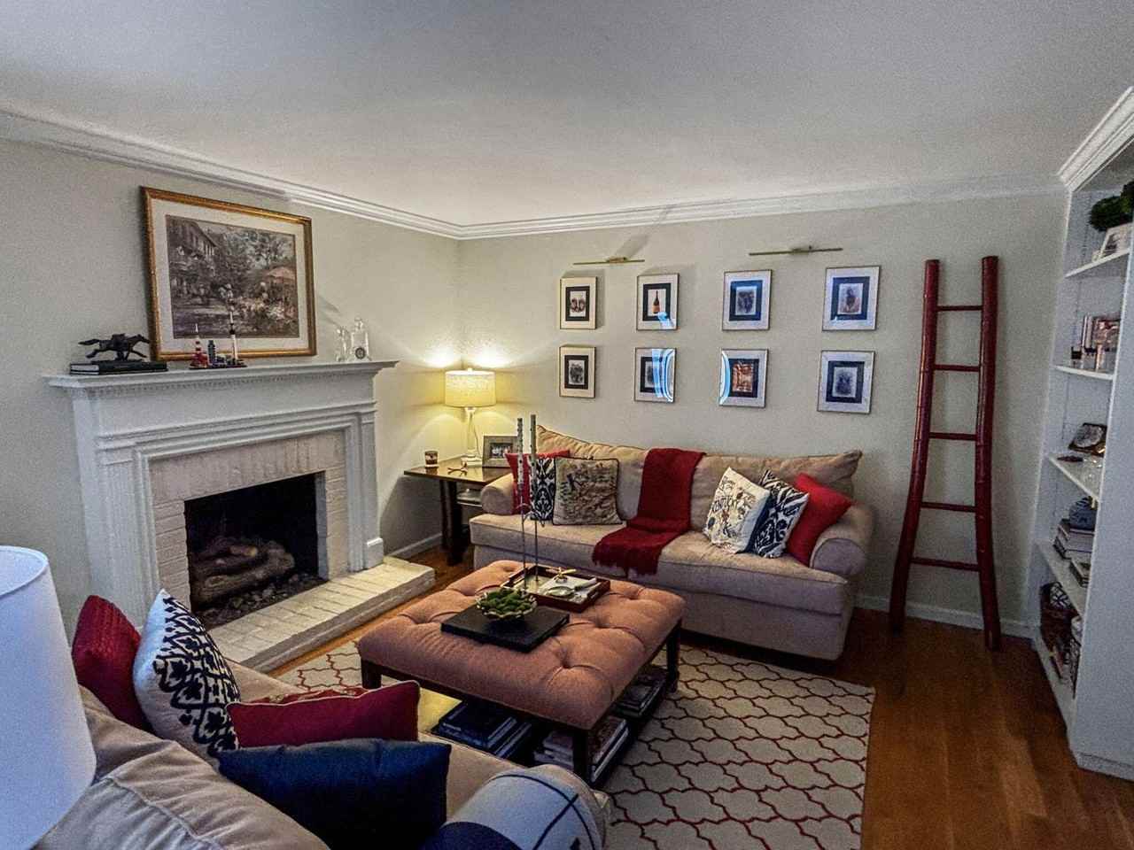 236 Chippendale Cir #236 - Photo 4 of 35