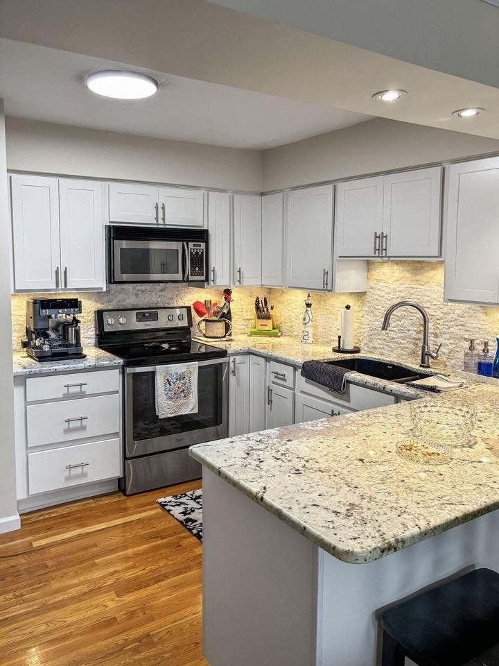 236 Chippendale Cir #236 - Photo 7 of 35