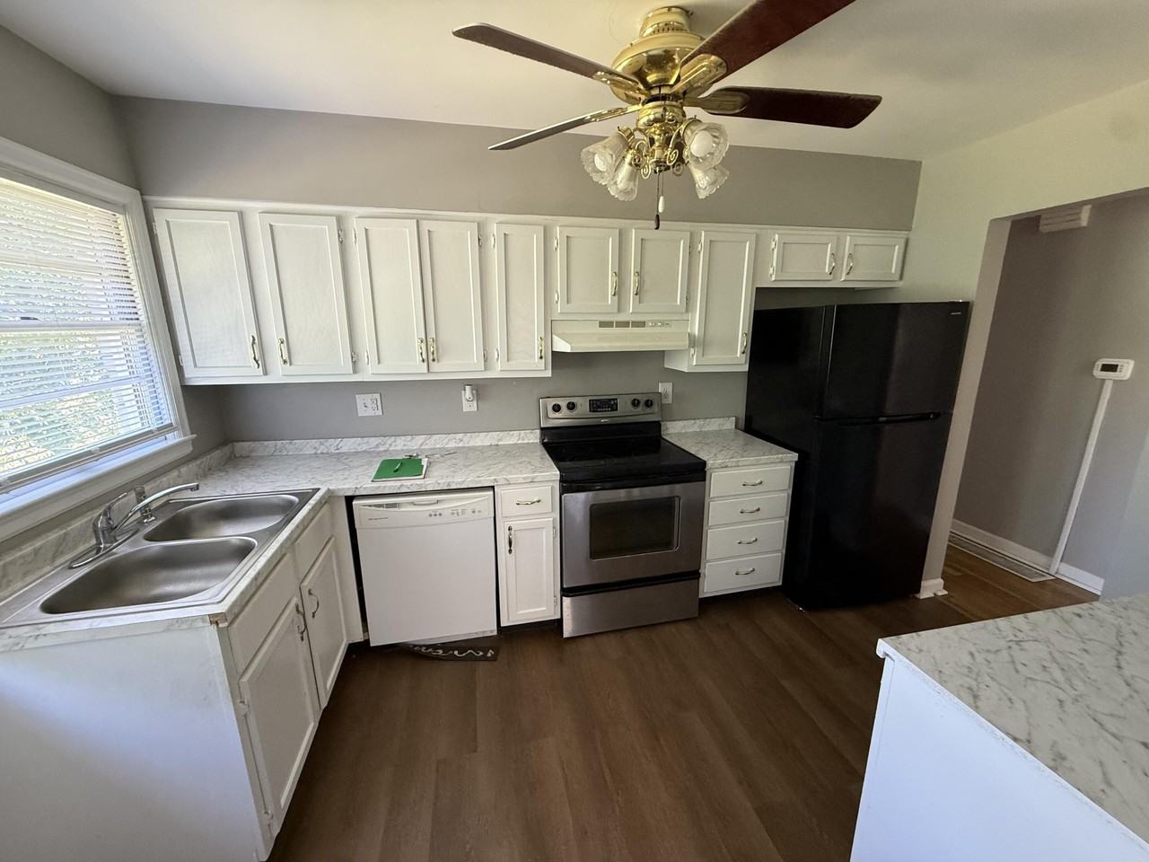 2052 Saint Christopher Dr - Photo 4 of 17