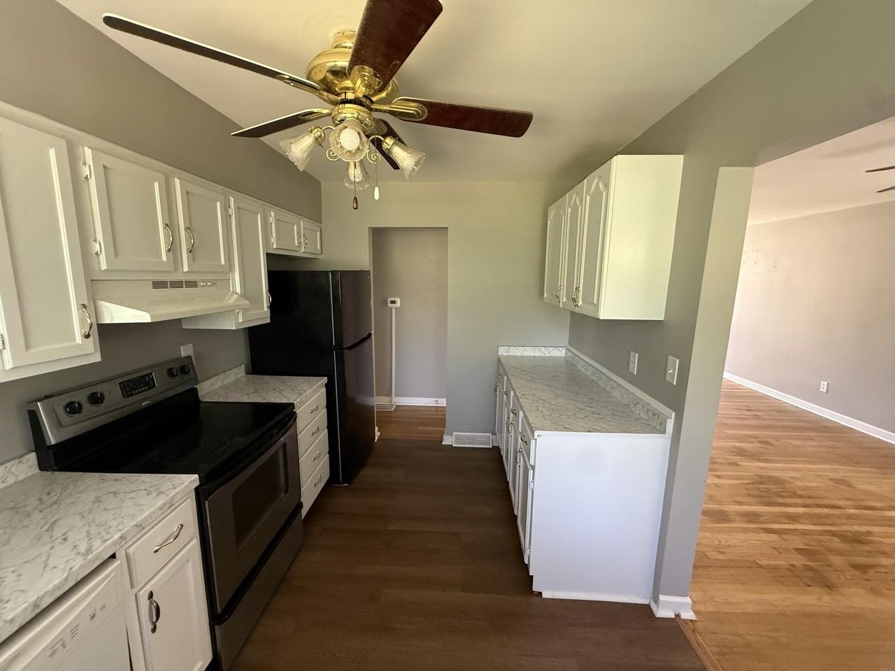 2052 Saint Christopher Dr - Photo 5 of 17
