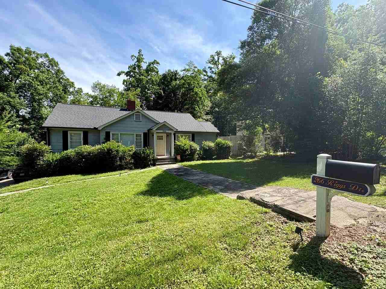 266 Riggs Dr - Photo 2 of 23