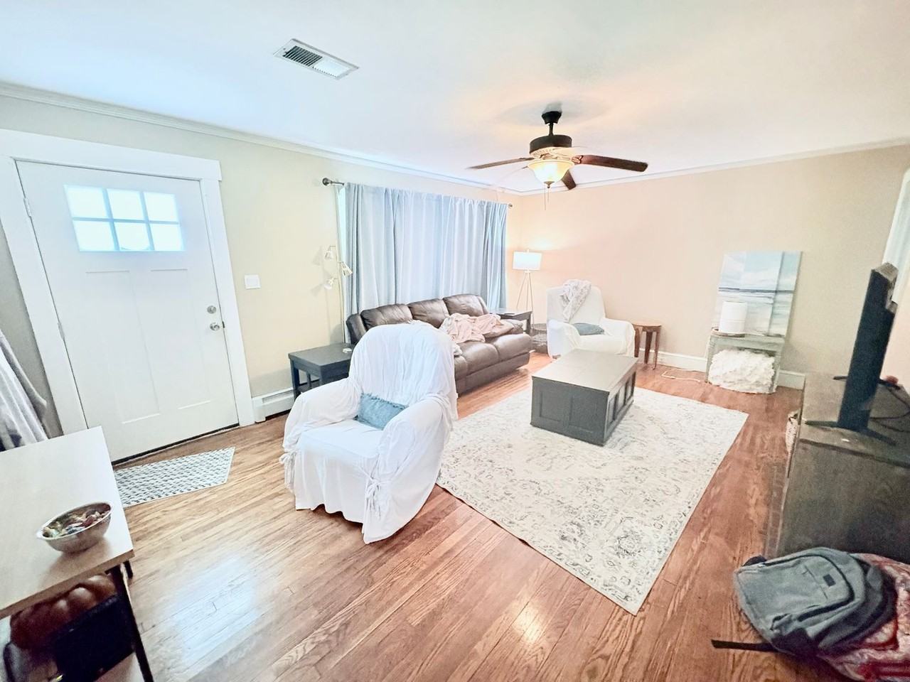 266 Riggs Dr - Photo 4 of 23