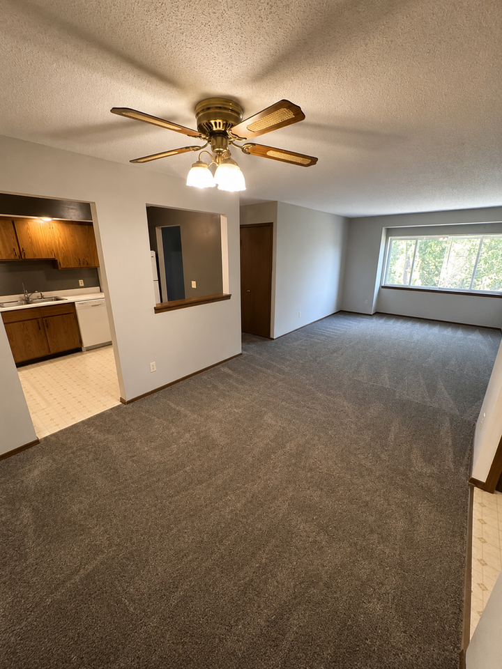 2539 Clayton Blvd - Photo 2 of 11