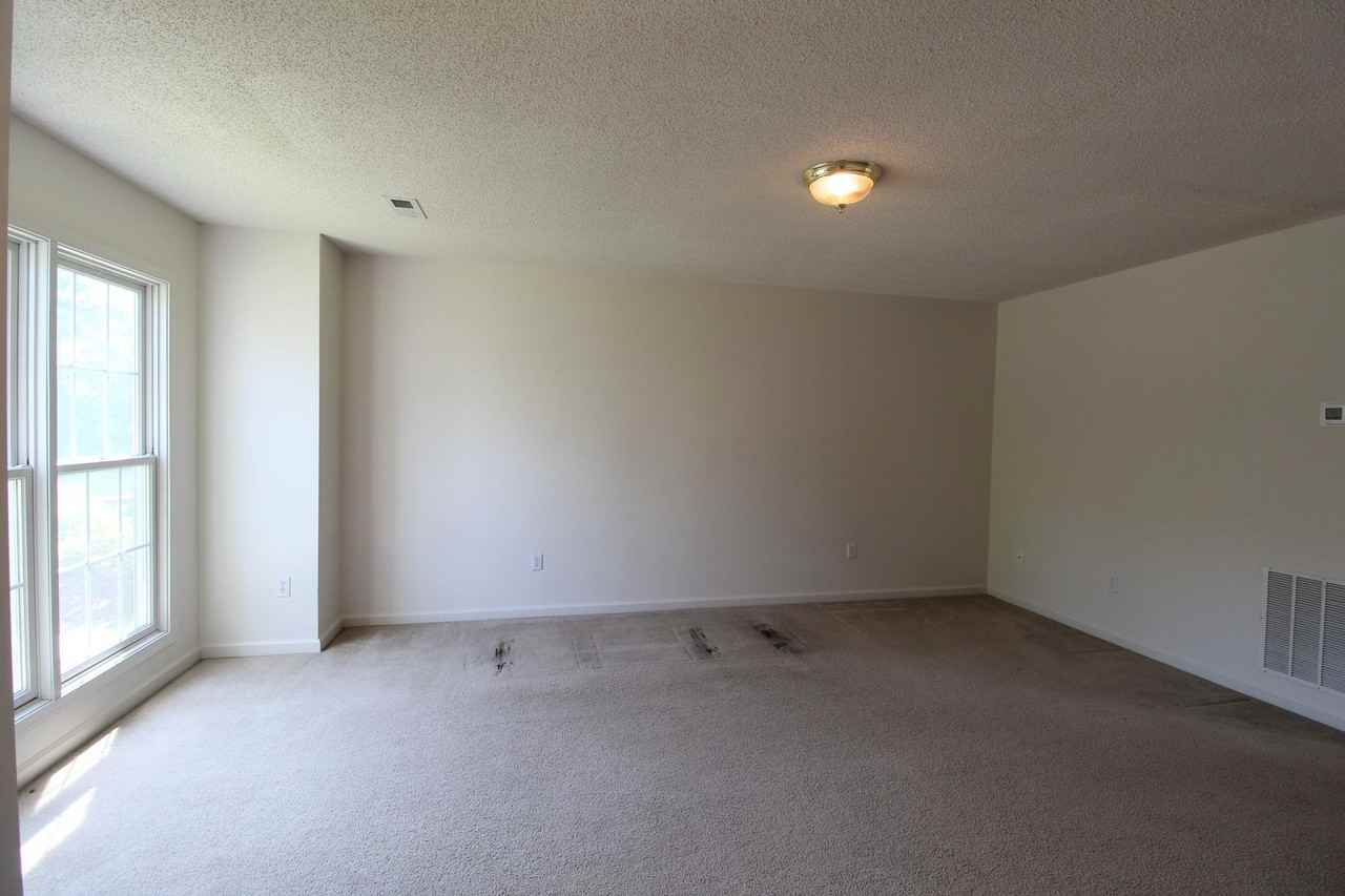 1036 John Hancock Pl - Photo 2 of 31