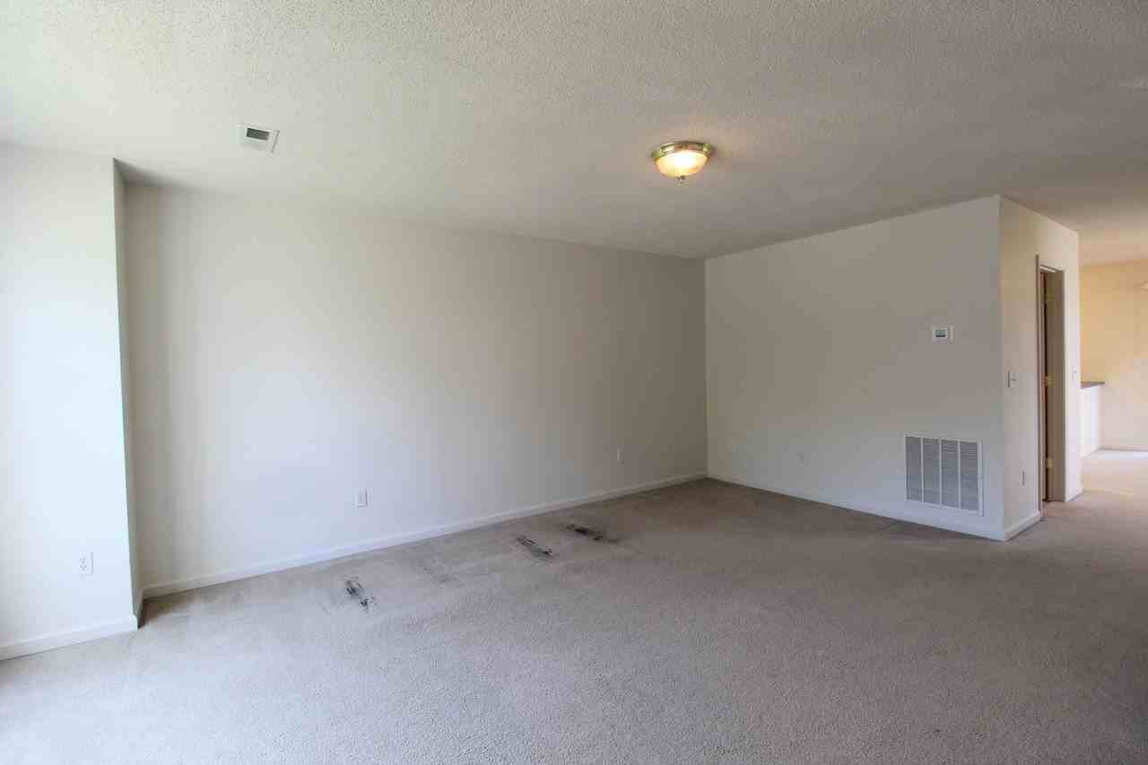1036 John Hancock Pl - Photo 3 of 31