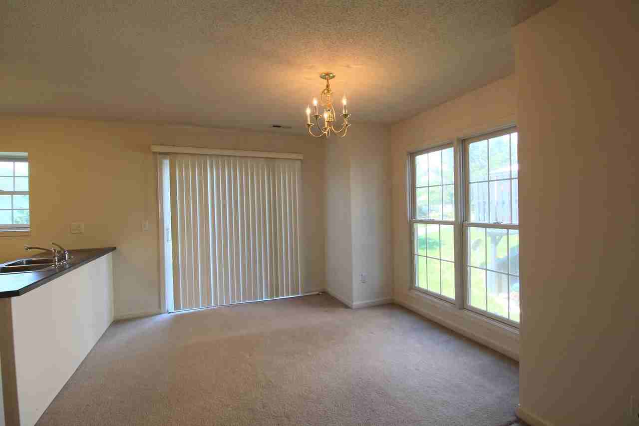 1036 John Hancock Pl - Photo 6 of 31