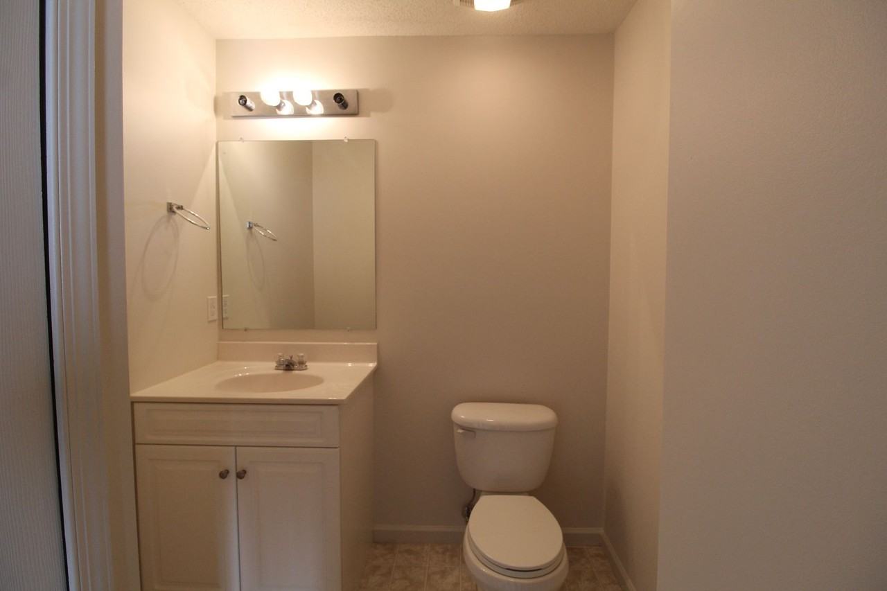 1036 John Hancock Pl - Photo 7 of 31
