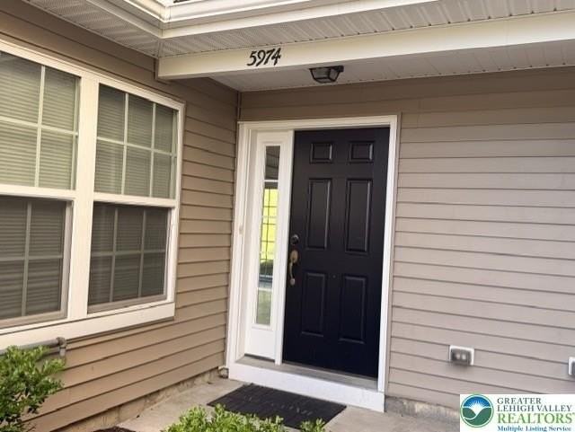 5974 Valley Forge Dr - Photo 3 of 4