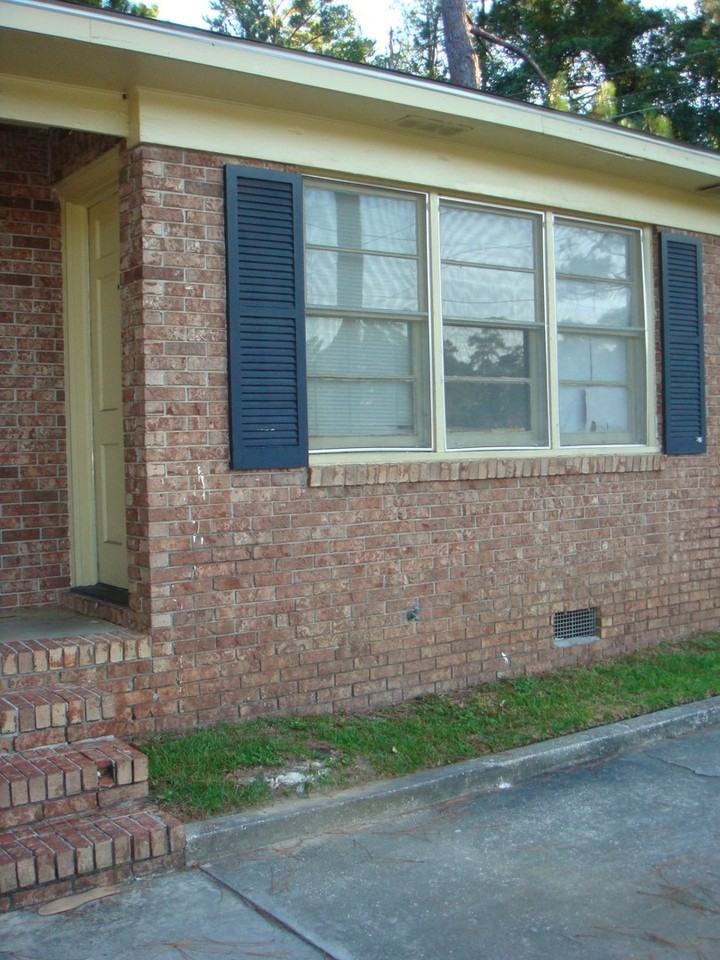 400 W College St - Photo 2 of 15