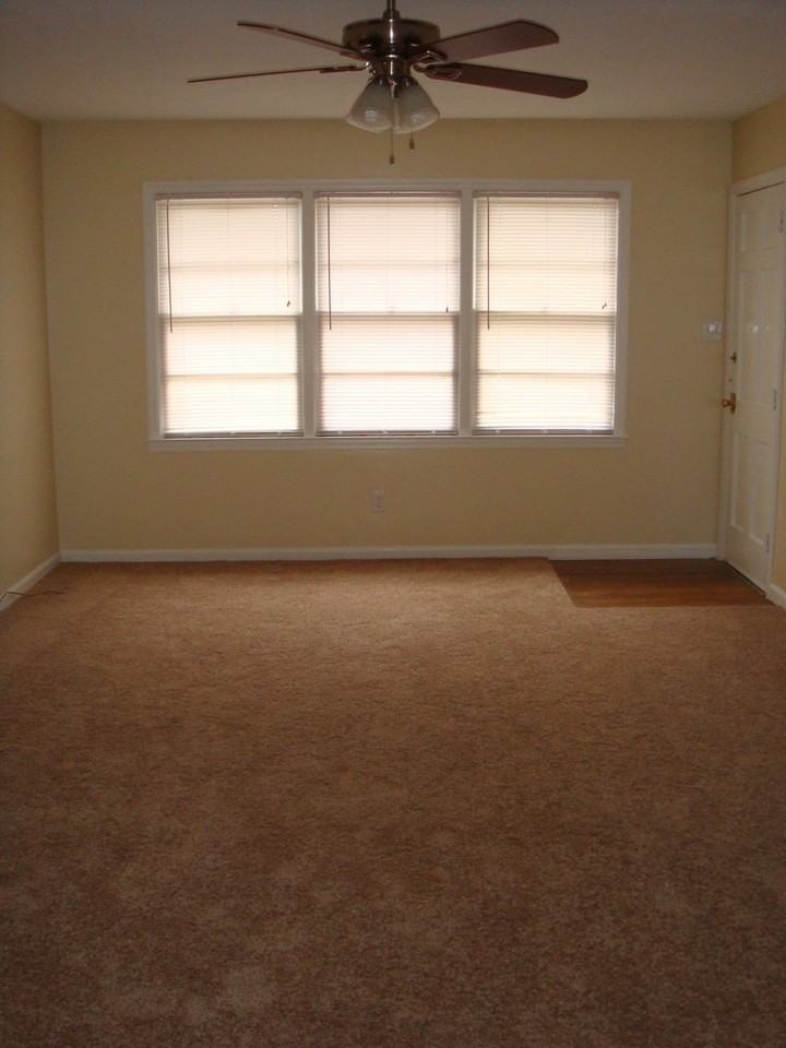 400 W College St - Photo 7 of 15