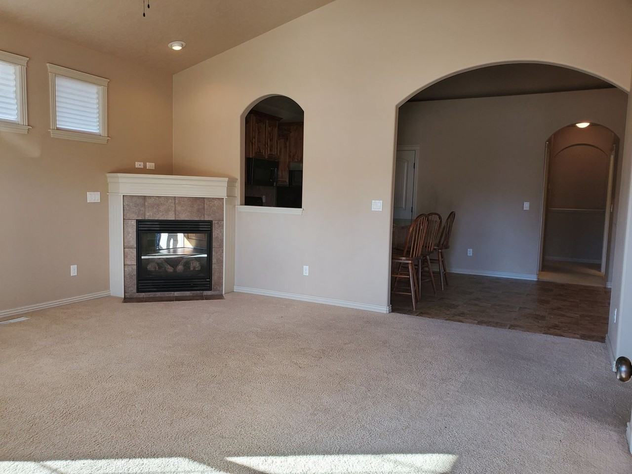 4289 S Lipori Ave - Photo 2 of 26