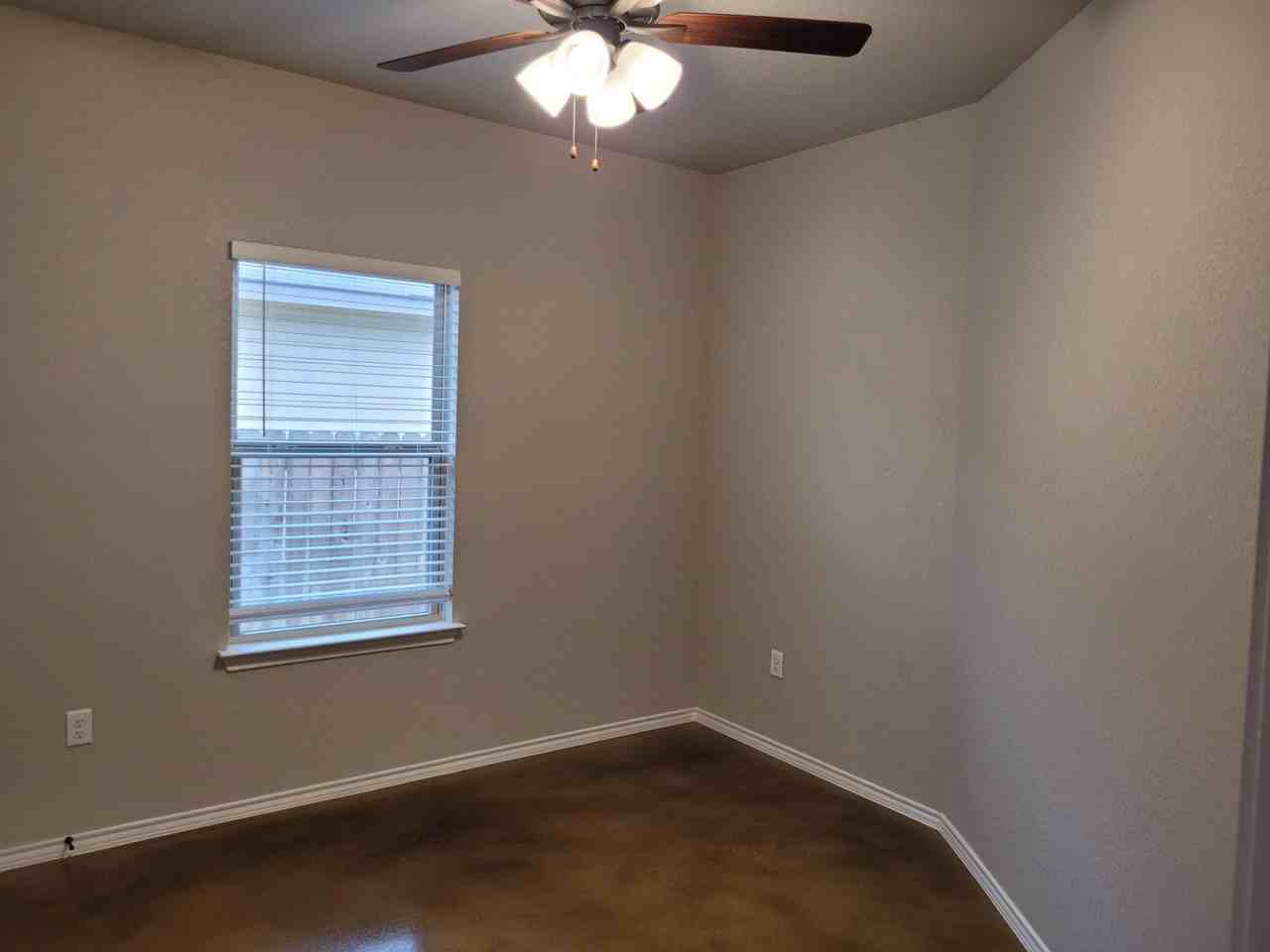 1143 Stanley Way - Photo 7 of 13