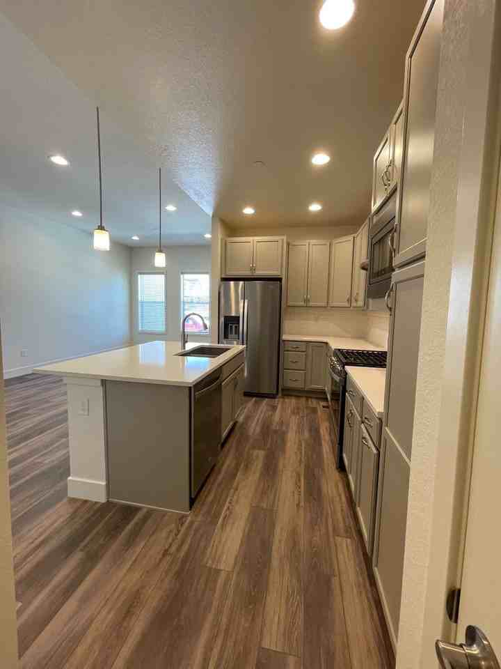 2215 Village Green Way - Photo 3 of 26