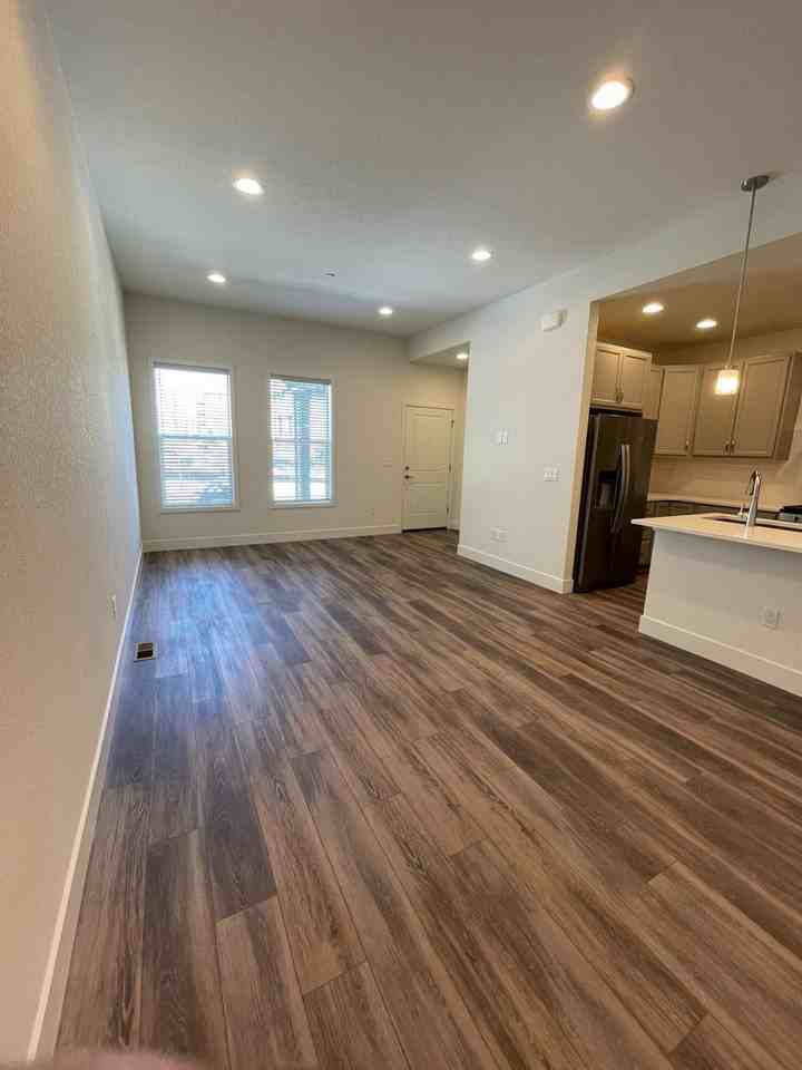 2215 Village Green Way - Photo 7 of 26