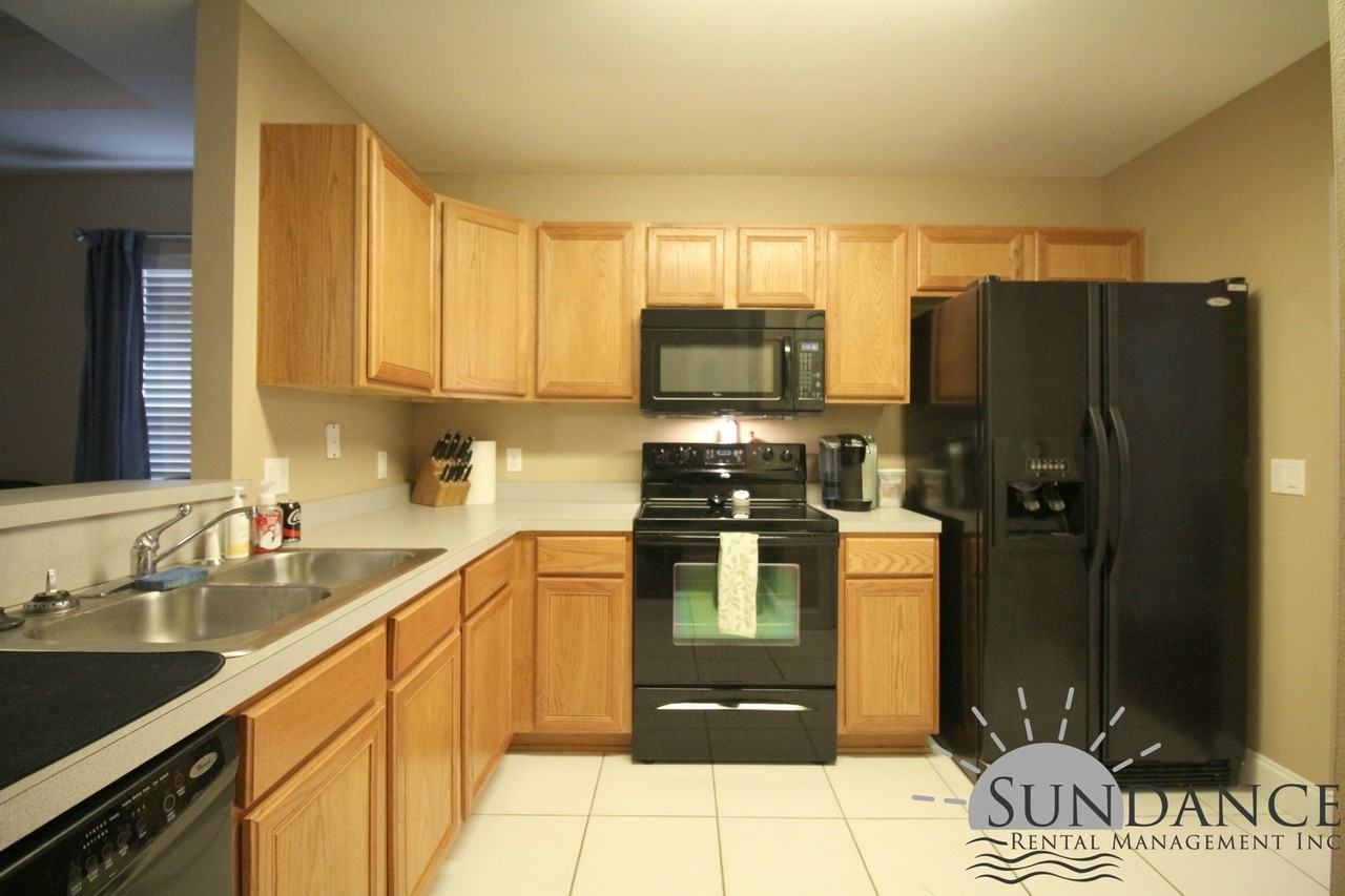 1719 Pine Ave - Photo 3 of 14
