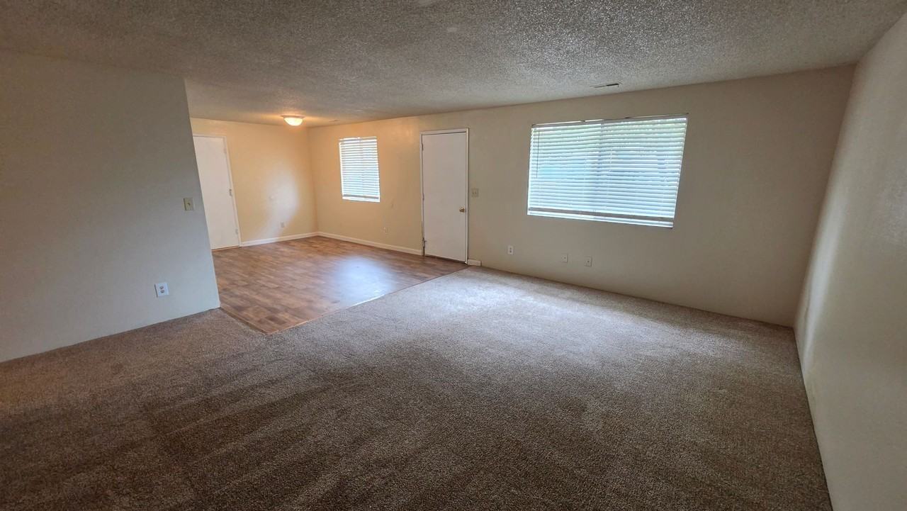1112 Withington St - Photo 3 of 8