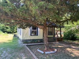 featured image of 1444 N Sherman Ave