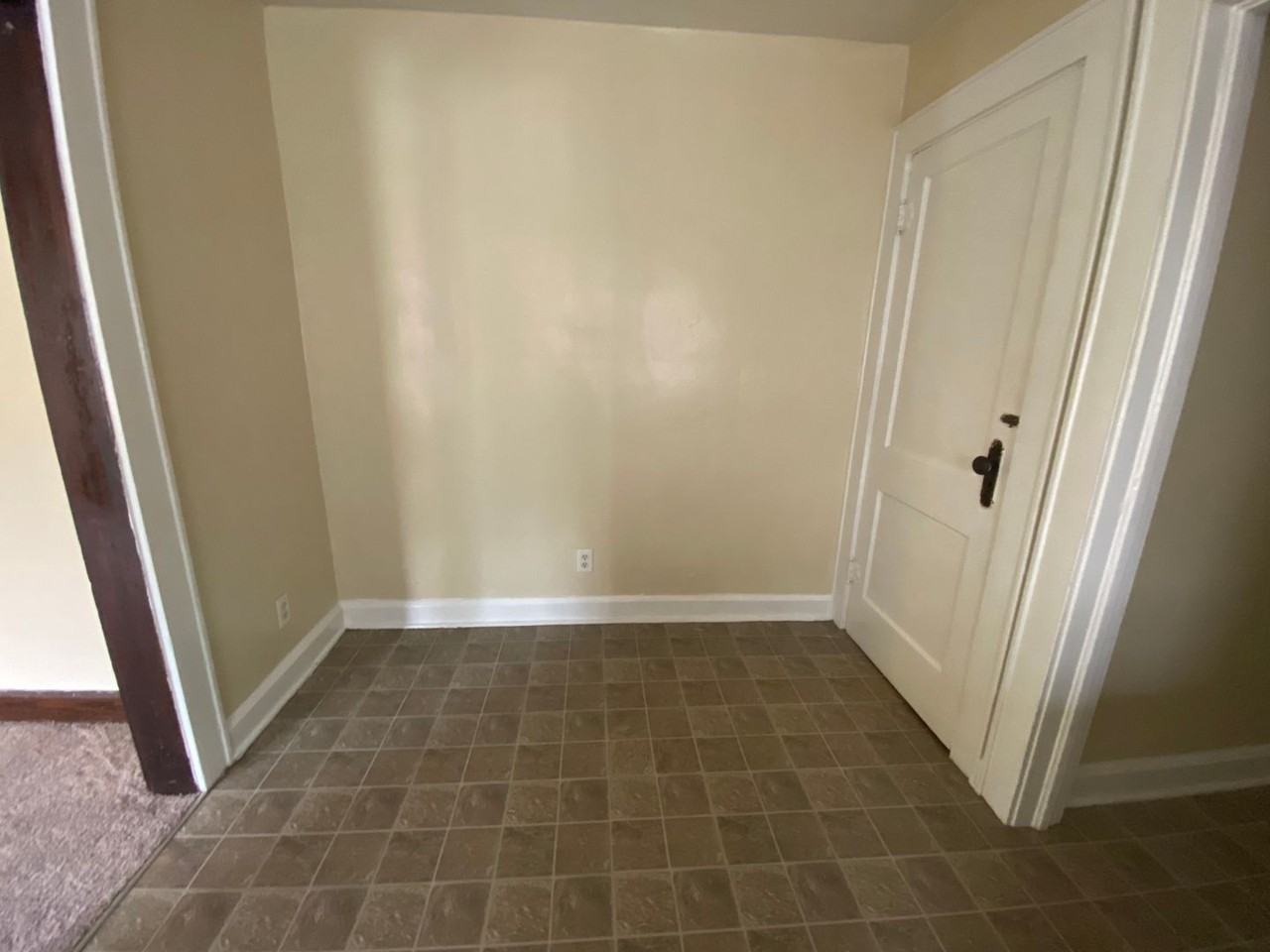 1250 N Colorado Ave - Photo 7 of 9