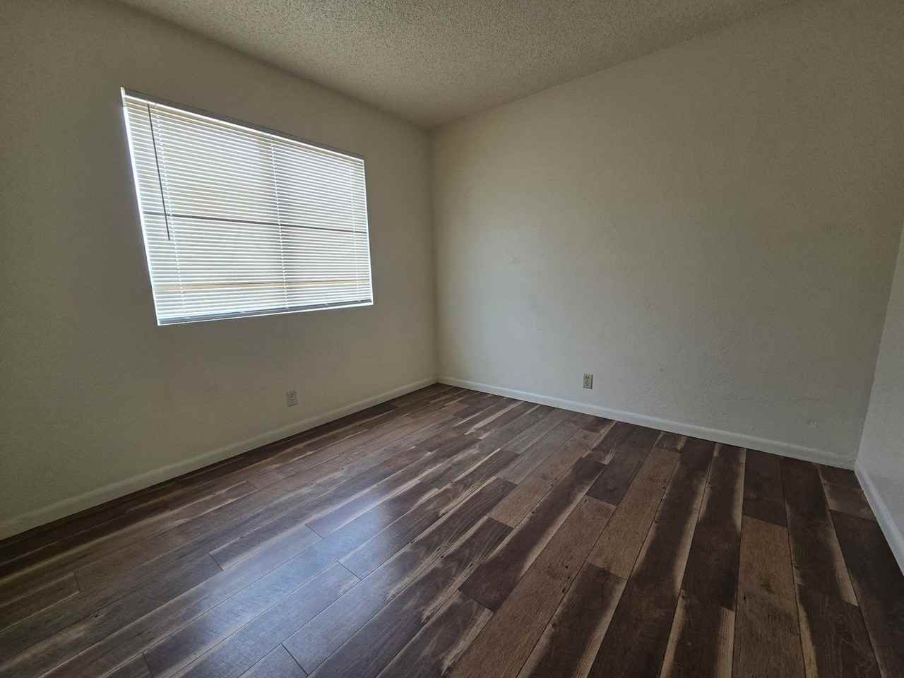 1332 N El Prado St - Photo 6 of 9
