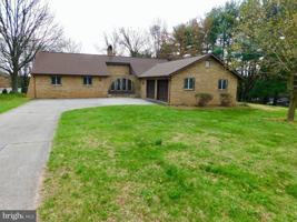 featured image of 715 Shawnee Brooke Dr