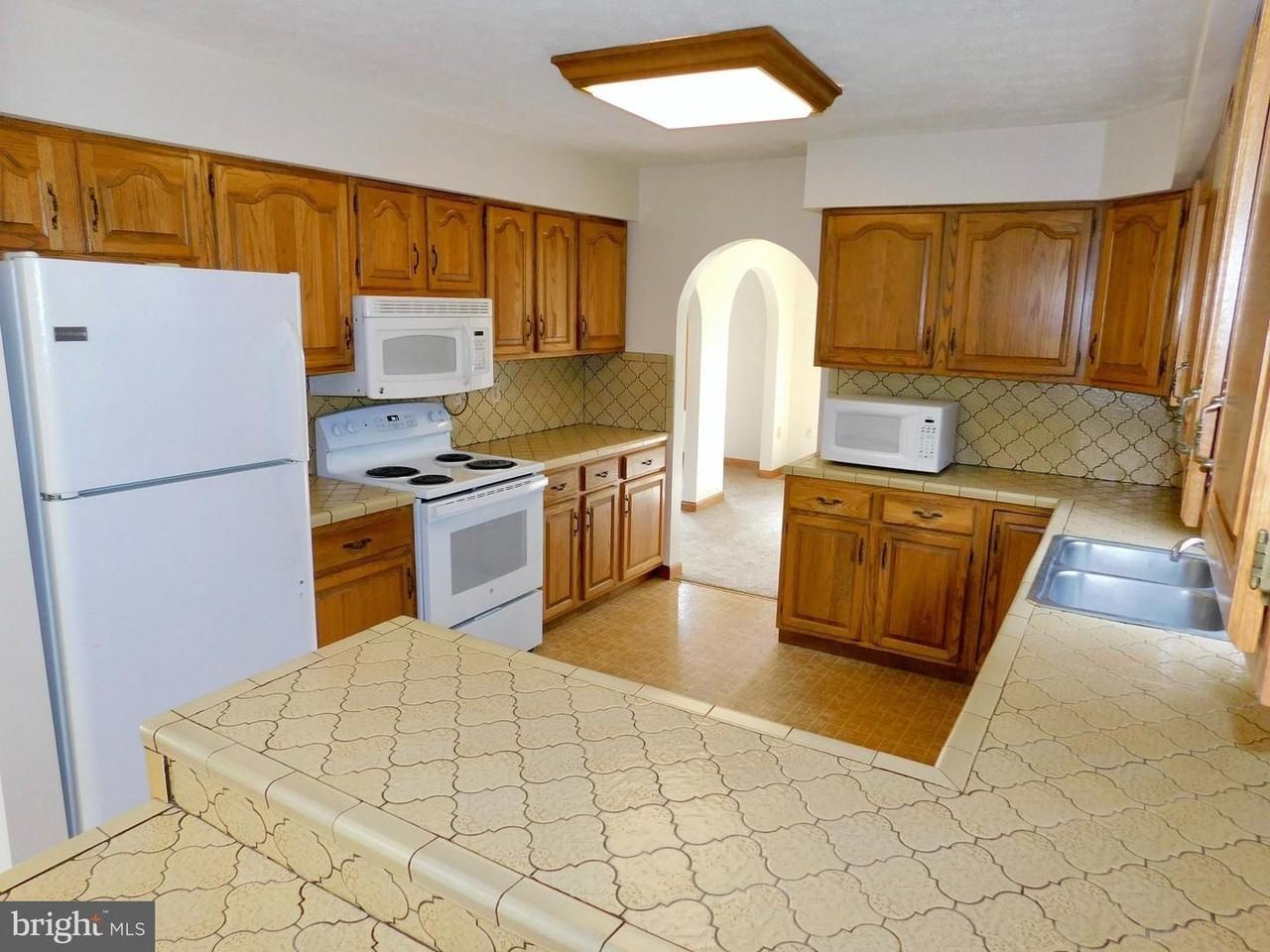 715 Shawnee Brooke Dr - Photo 3 of 9
