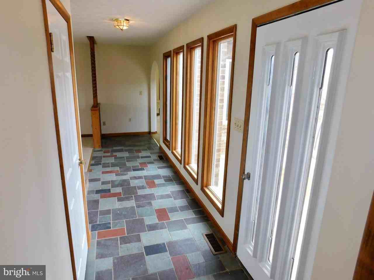 715 Shawnee Brooke Dr - Photo 5 of 9