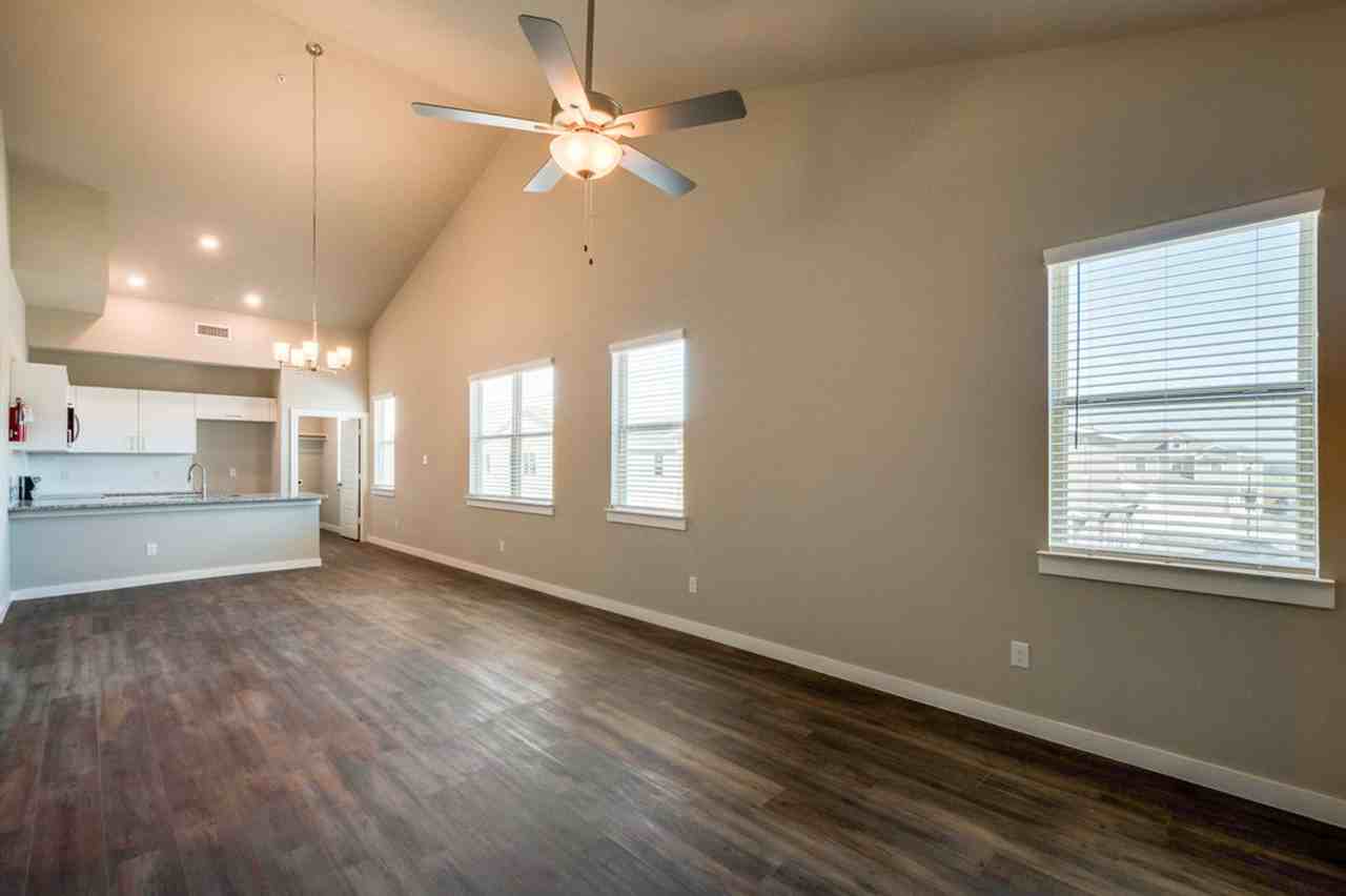 750 Fallow Dr - Photo 4 of 15