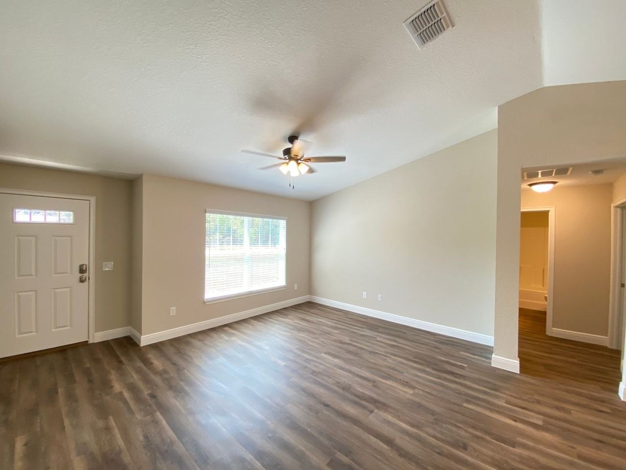7 Bahia Pass Dr - Photo 6 of 32