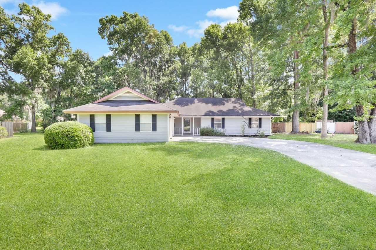 8 N Nicholson Cir - Photo 3 of 43