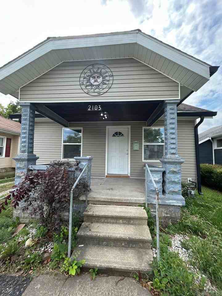 2103 Kossuth St - Photo 2 of 12