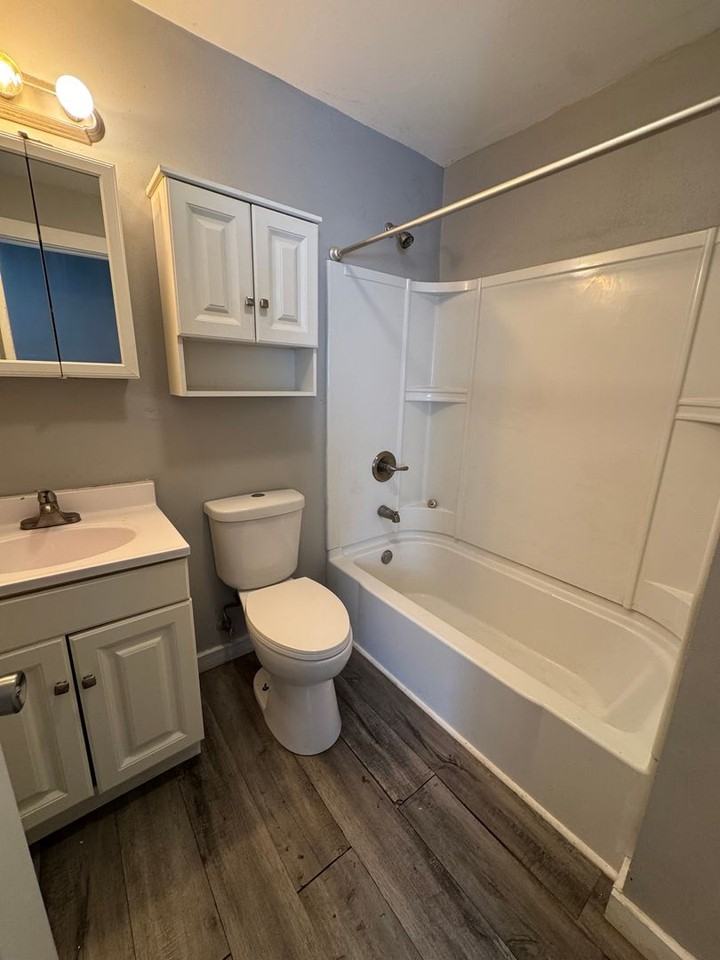 427 17th Ave - Photo 7 of 8