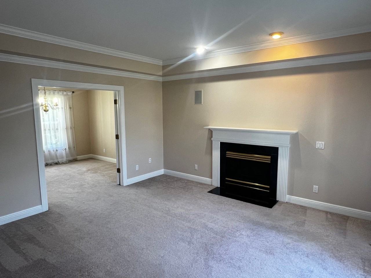 2708 Bayhill Dr - Photo 3 of 17