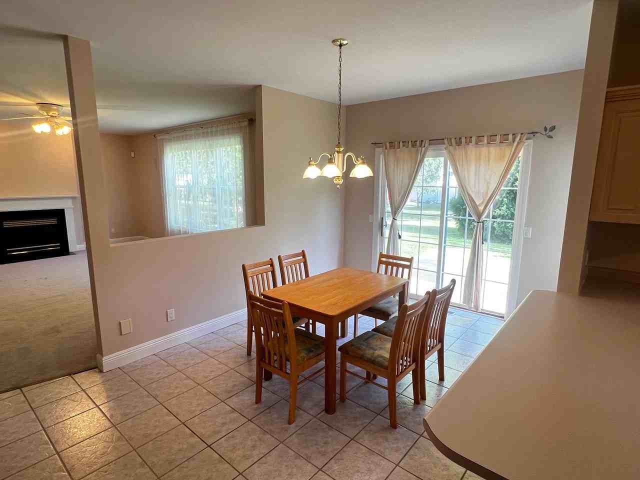 2708 Bayhill Dr - Photo 6 of 17