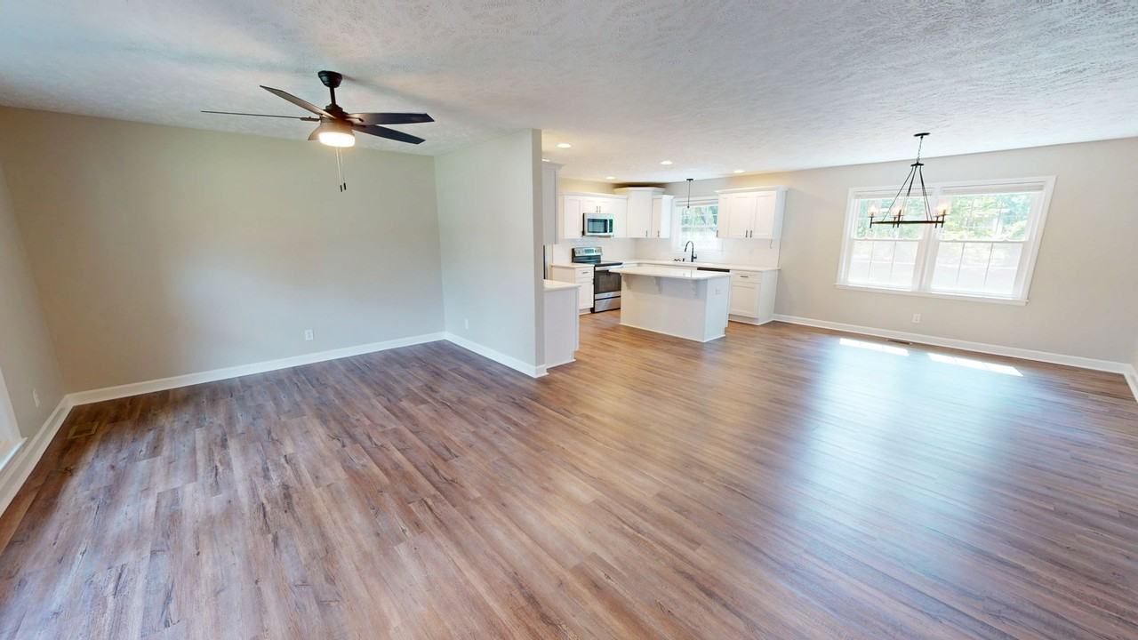 2610 Trenton Rd - Photo 2 of 28