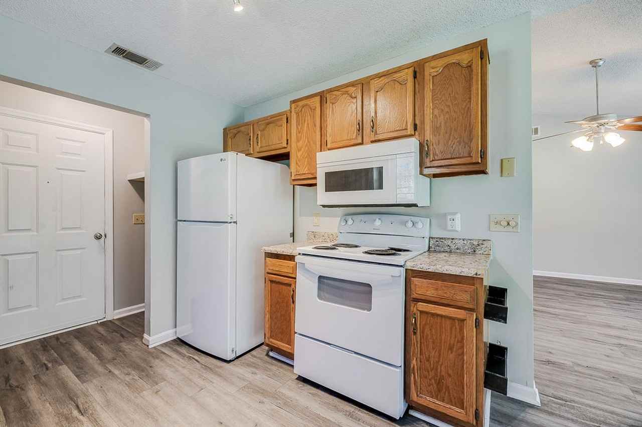 4903 Mccall Rd - Photo 3 of 30