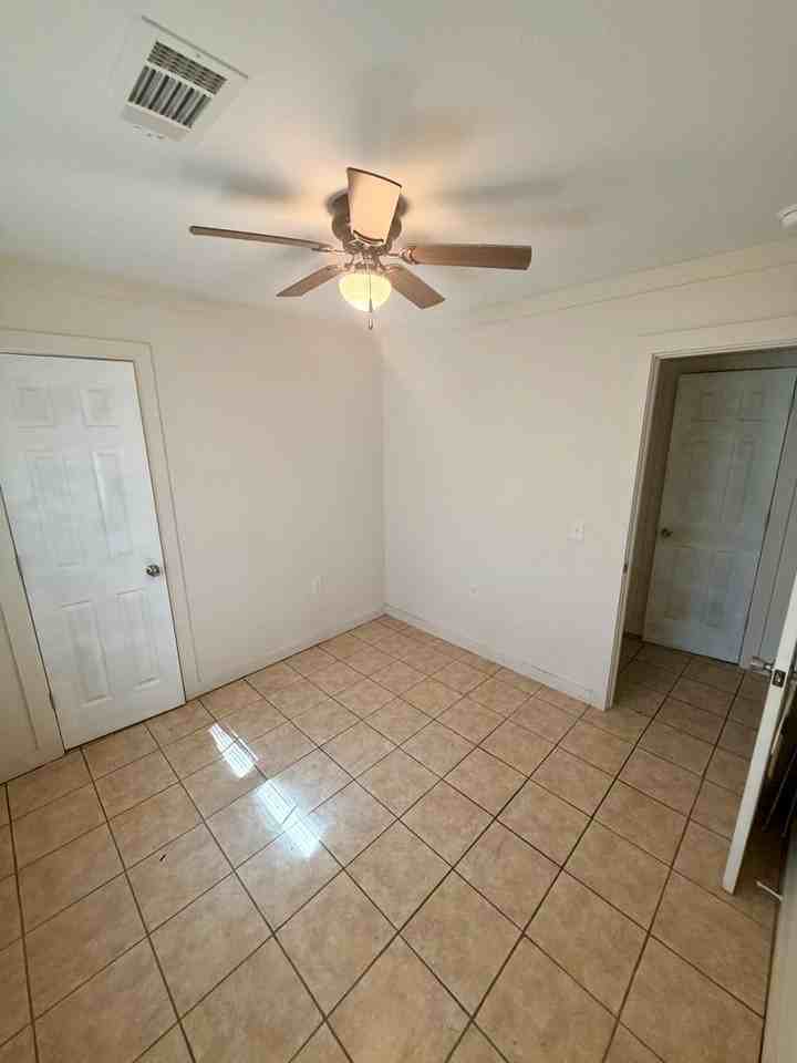 508 Green St - Photo 7 of 28