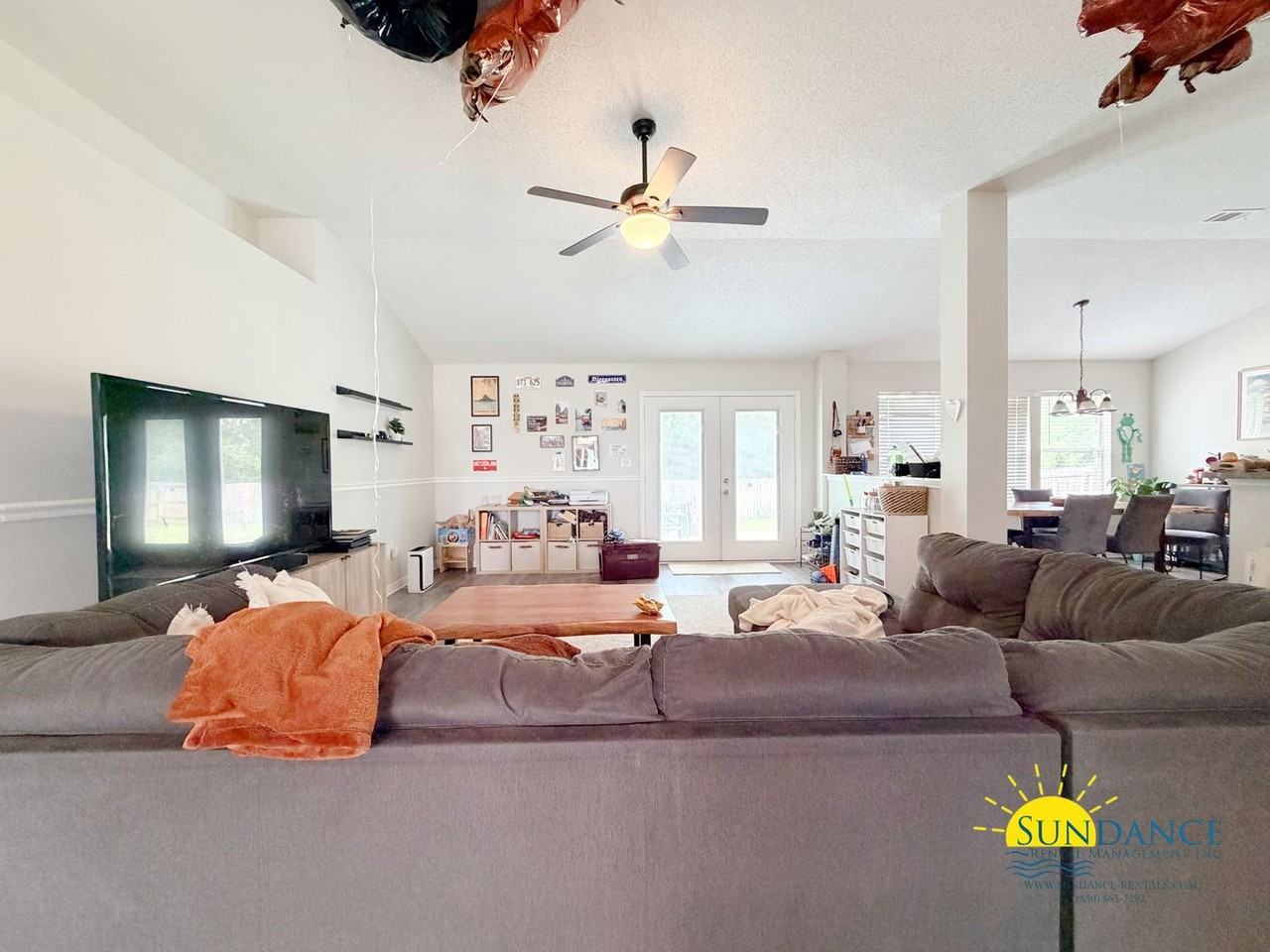 8216 Cosica Blvd - Photo 2 of 19