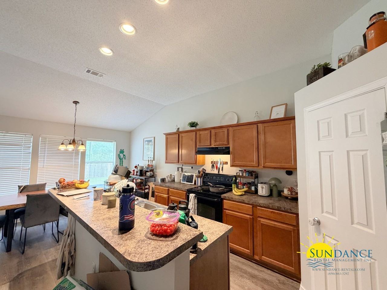 8216 Cosica Blvd - Photo 3 of 19