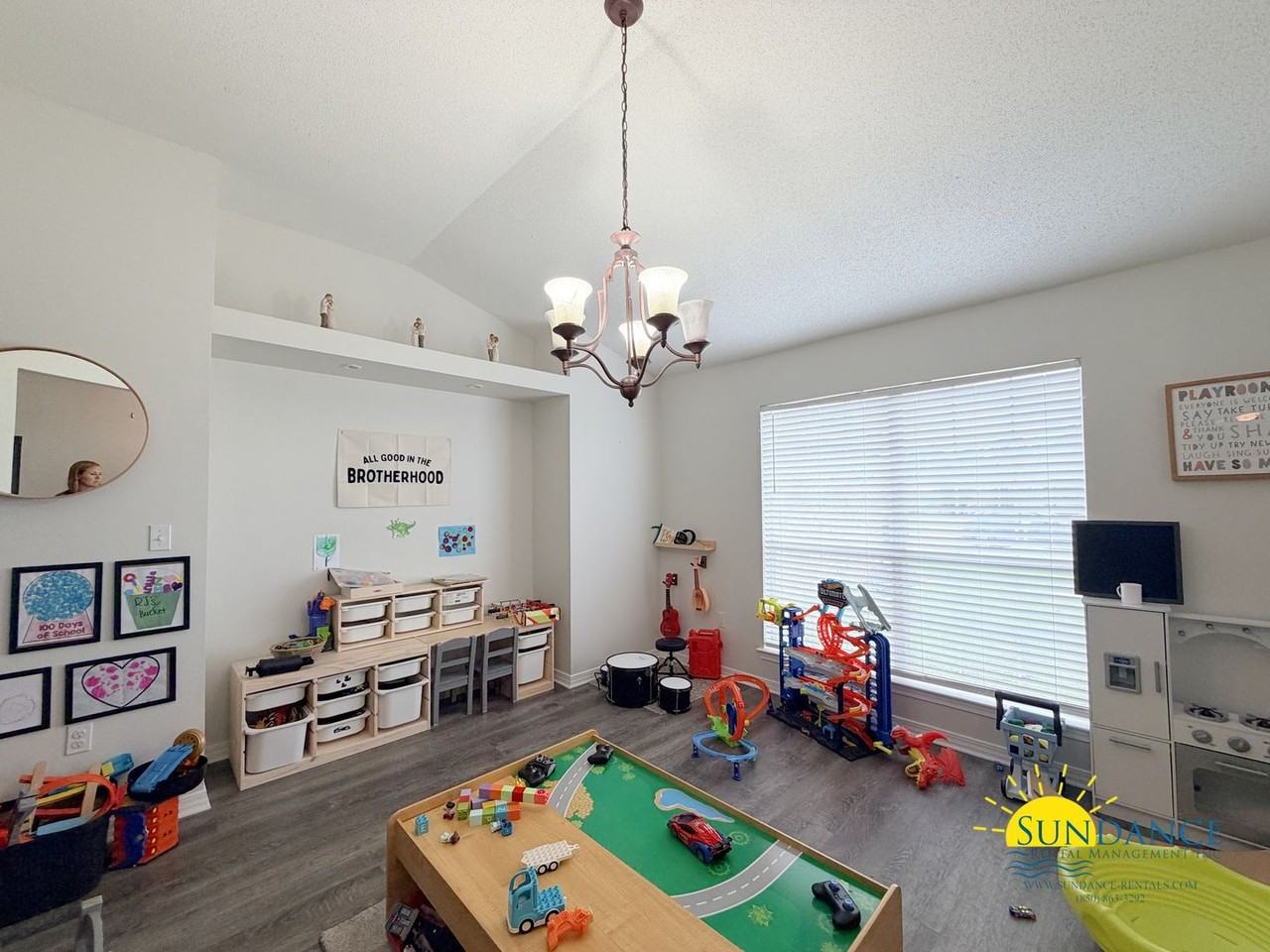 8216 Cosica Blvd - Photo 6 of 19