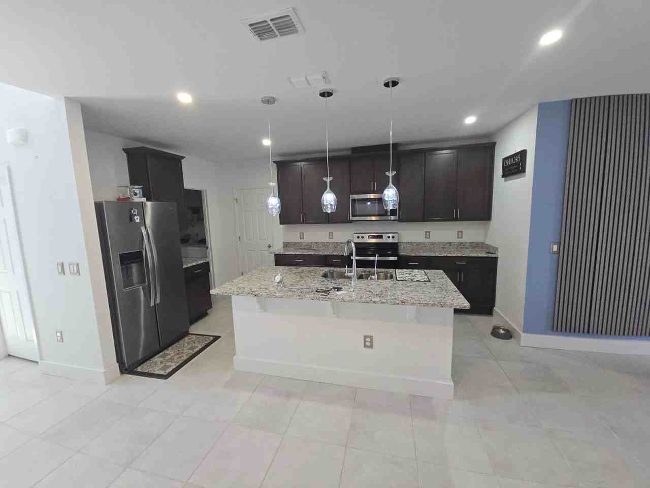 4450 Rapallo Ave - Photo 5 of 23