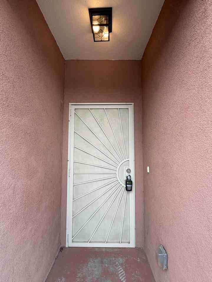 1612 3rd St Sw - Photo 2 of 40