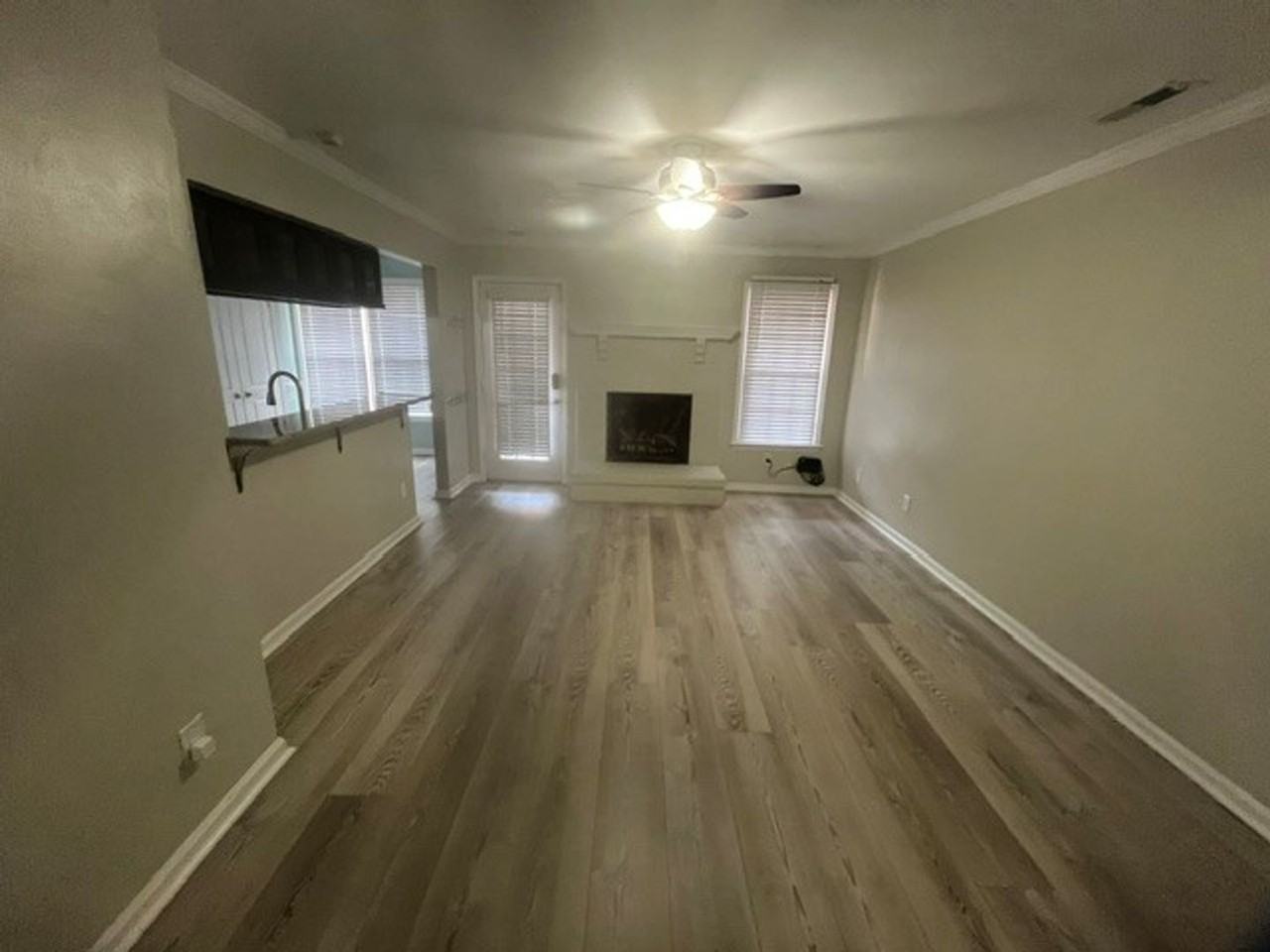 1002 Colonial Meadows Way - Photo 6 of 26