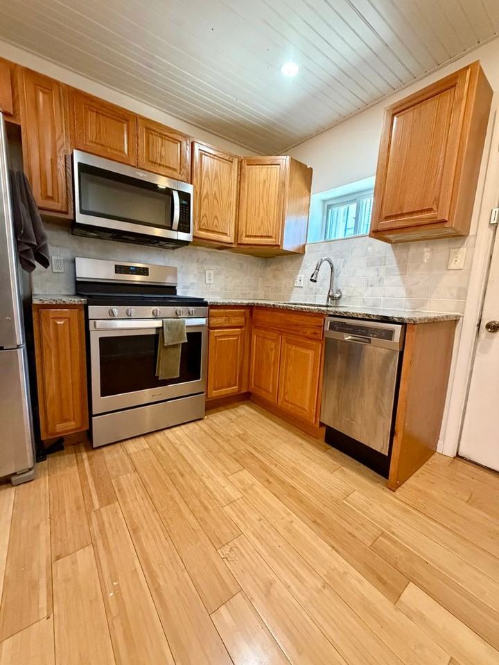 2018 S Croskey St - Photo 4 of 21