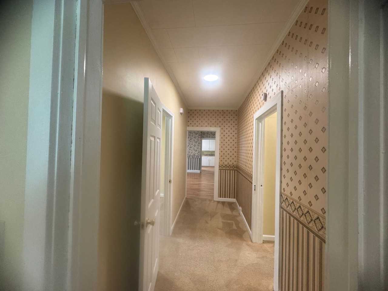 916 N Brickyard Rd - Photo 5 of 21