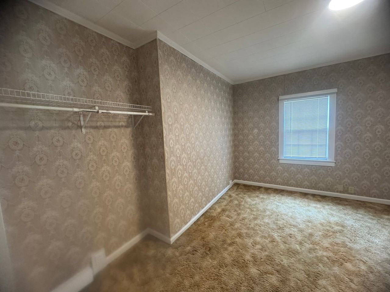 916 N Brickyard Rd - Photo 6 of 21